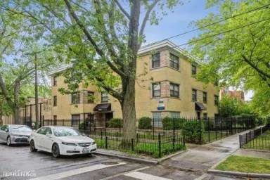 Main picture of 1902 W Birchwood Ave