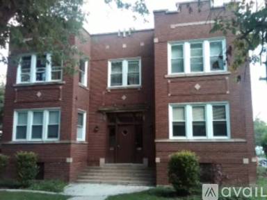 Main picture of 169 W 14th Pl