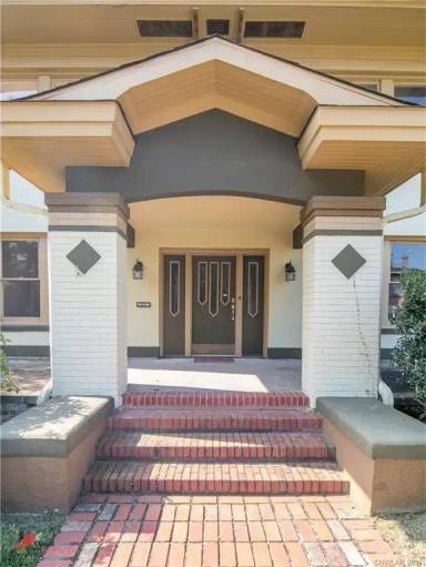 Main picture of 445 Forest Ave