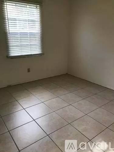Main picture of 2201 SE Baron St