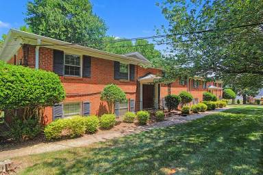 Main picture of 4121 Walker Rd