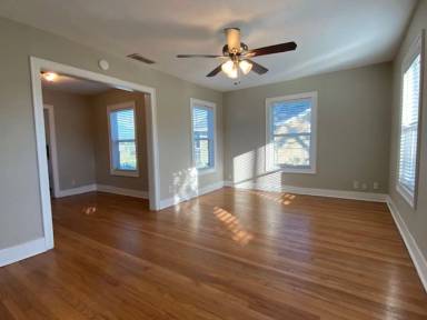 Main picture of 6530 Lyons St