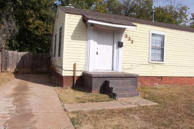 Main picture of 333 E Fairchild Dr