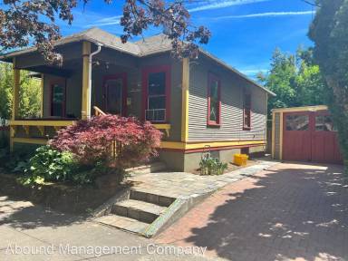 Main picture of 6414 SE 14th Ave