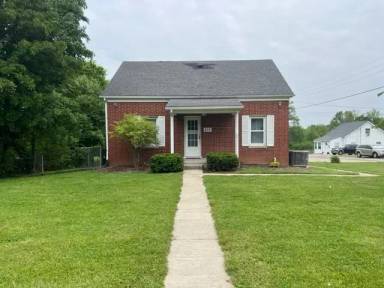 Main picture of 215 W Vine St