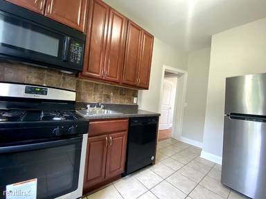 Main picture of 1062 W Side Ave