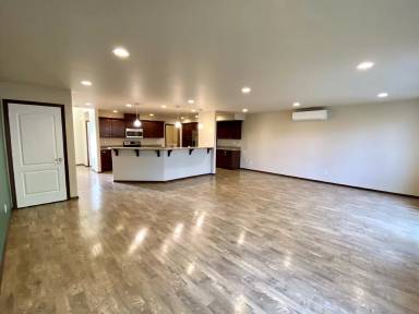 Main picture of 620 NW Oxford Pl