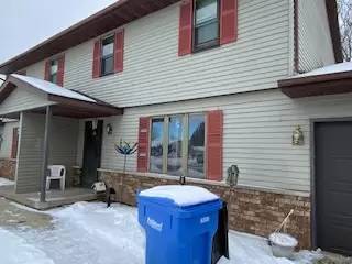 Main picture of 682 S Main St