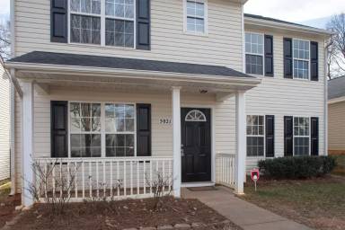 Main picture of 5017 Magnasco Ln