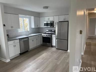 Main picture of 56 Park Ave
