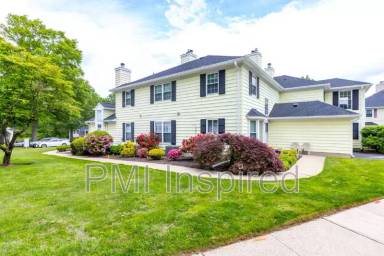 Main picture of 2404 Buckingham Cir