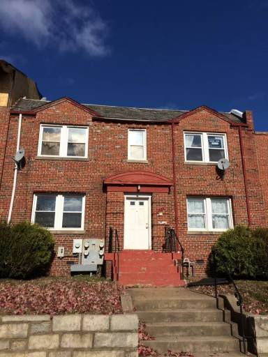 Main picture of 1830 Independence Ave SE
