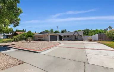Main picture of 8204 Sherwood Pl
