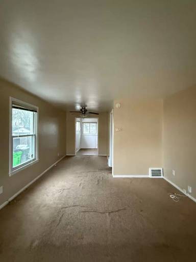 Main picture of 1483 E 250th St