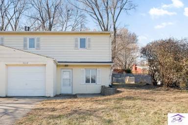 Main picture of 3012 Menke Cir