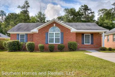 Main picture of 3240 Peninsula Dr