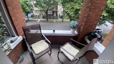 Main picture of 4321 S Washtenaw Ave