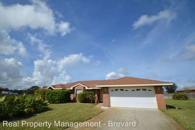 Main picture of 998 Pine Walk Ct NE