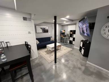 Main picture of 1560 Stickney Ave