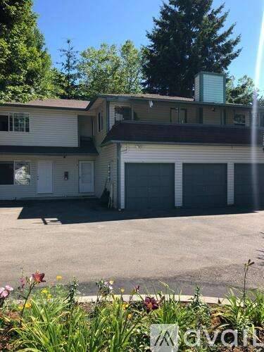 Main picture of 3017 S 224th St