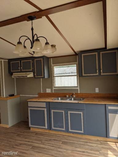 Main picture of 20 Alisha Dr W