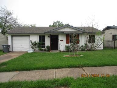 Main picture of 3910 Mehalia Dr