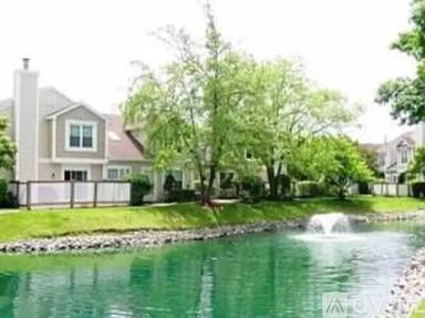 Main picture of 650 Le Parc Cir