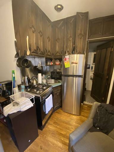 Main picture of 413 East 12th St
