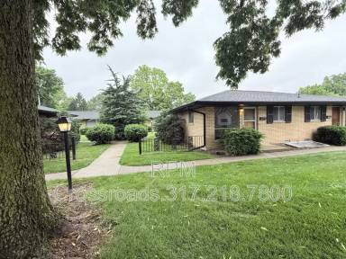 Main picture of 652 E Main St