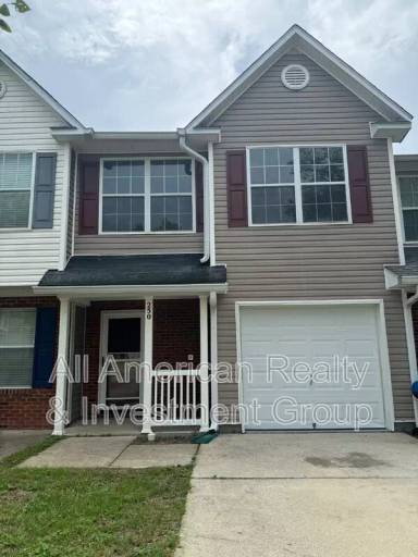 Main picture of 250 Swaying Pine Ct