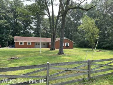 Main picture of 18327 Possum Point Rd