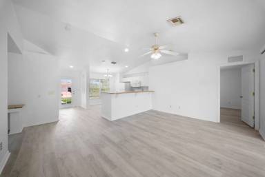 Main picture of 3213 17th St SW