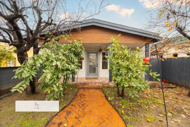 Main picture of 2346 Birkdale St