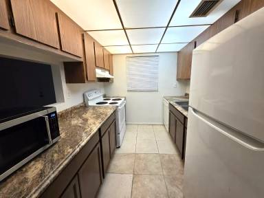 Main picture of Presidential Golfview Condominiums