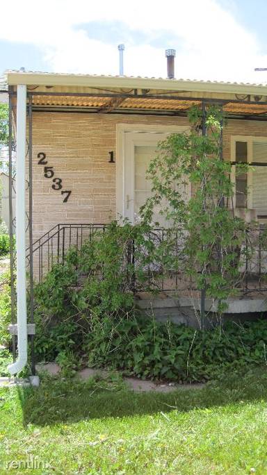 Main picture of 2537 Laporte Ave