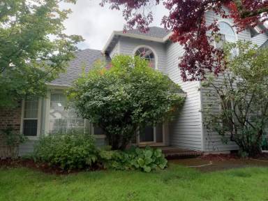 Main picture of 20640 NW Yoncalla Ct