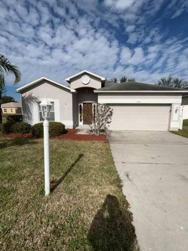 Main picture of 6025 Forest Ridge Ln