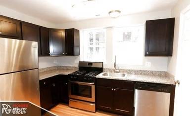 Main picture of 3650 W Diversey Ave