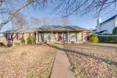 Main picture of 5716 Hearthstone Ln