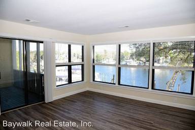 Main picture of 300 Yacht Club Dr
