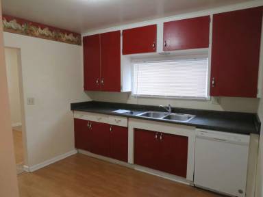 Main picture of 520 S 34th St