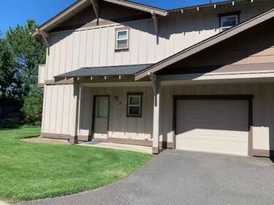 Main picture of 1399 NW Fort Clatsop St