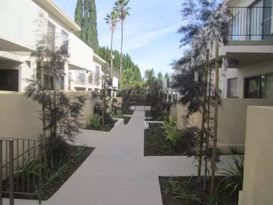 Main picture of 11915 Burbank Blvd