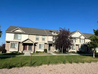 Main picture of 839 Independence Ave