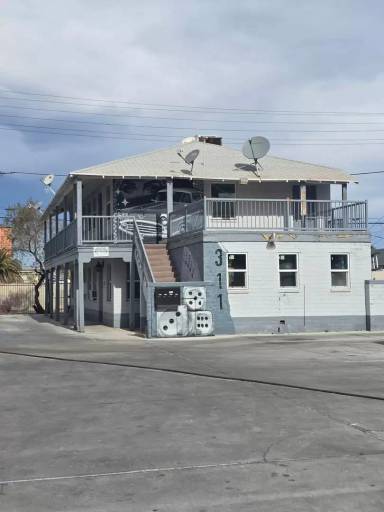 Main picture of 311 N 11th St