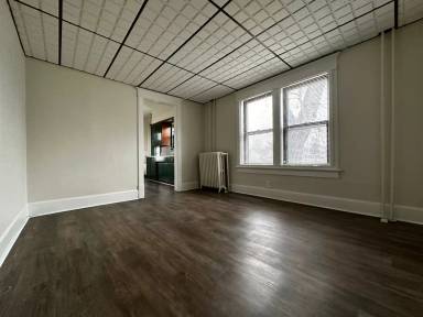 Main picture of 204 S Saint Augustine St