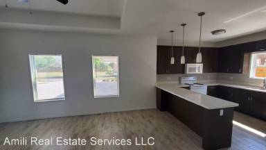 Main picture of 3607 Paola St