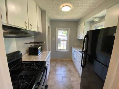 Main picture of 446 E Royal Forest Blvd