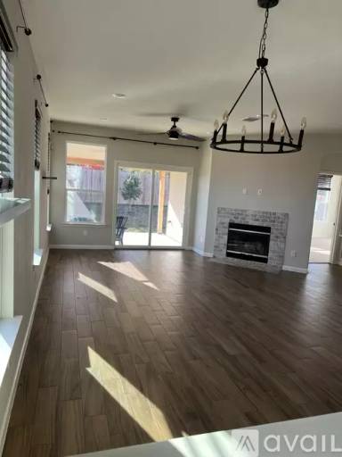 Main picture of 305 Rocroi Dr