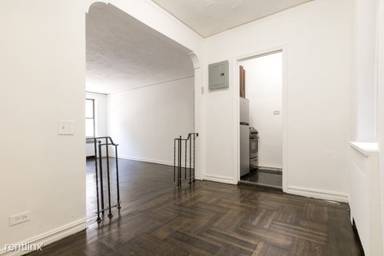 Main picture of 314 W 21st St